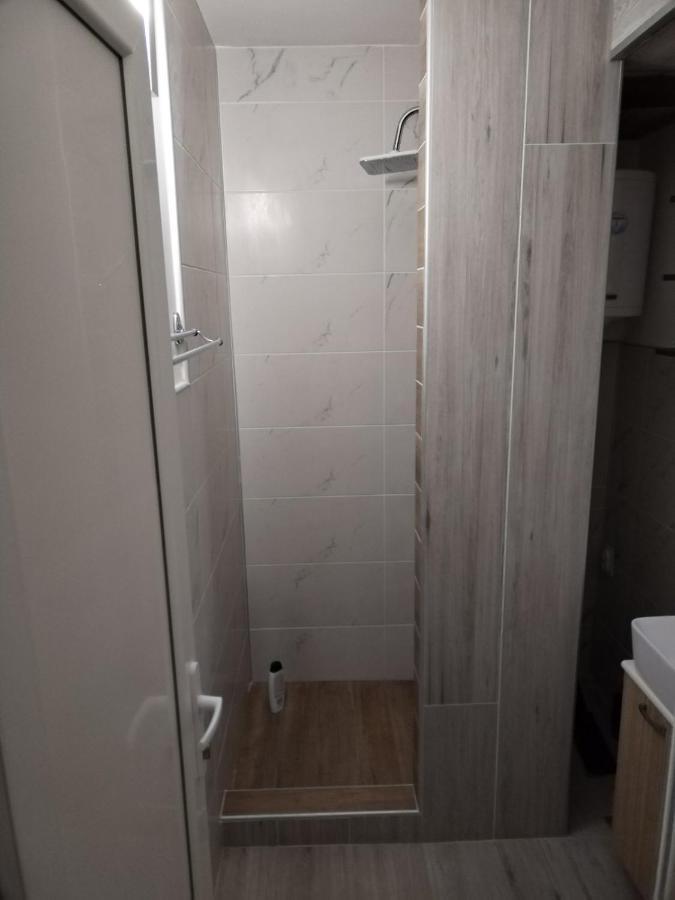 Vin Apartment *